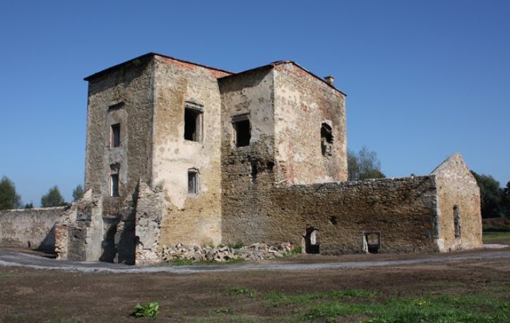 Zamek w Ćmielowie, Poland